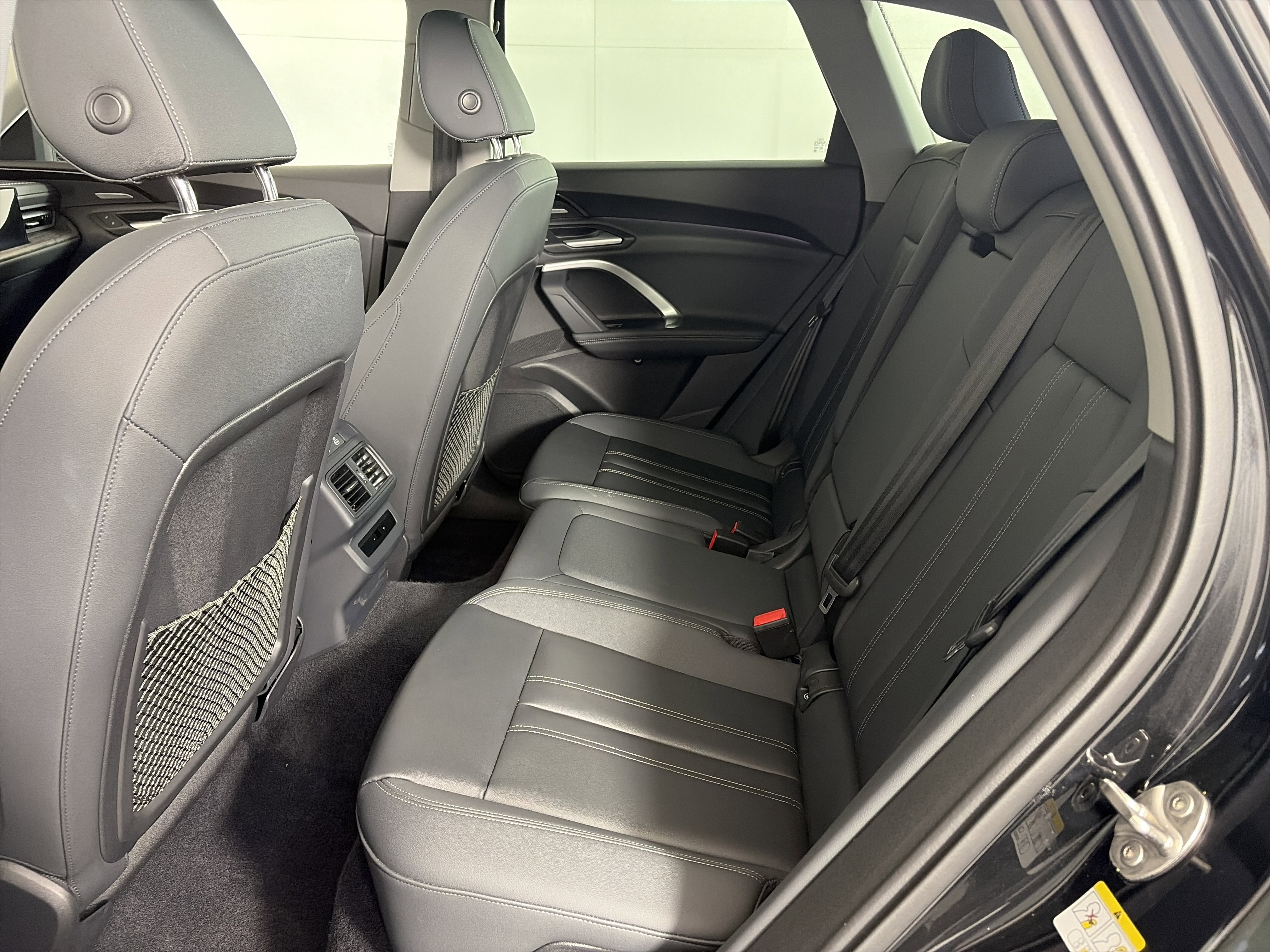 Used 2025 Audi Q5 Premium Plus w/ Premium Plus image 7