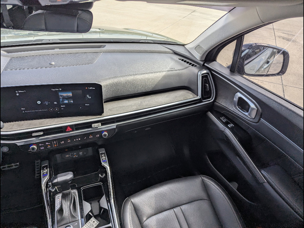 Used 2024 Kia Sorento SX image 28