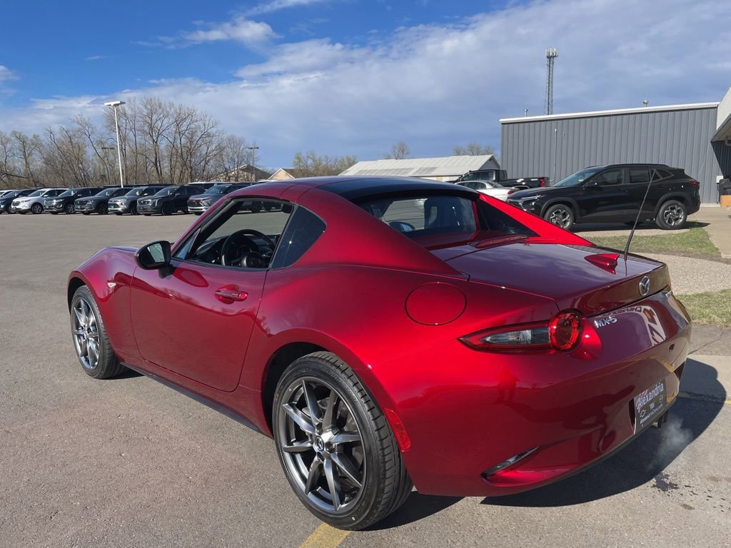 Used 2022 MAZDA MX-5 Miata RF Grand Touring RWD image 7