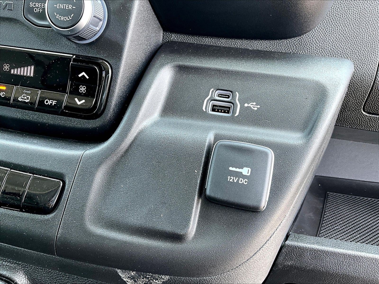 New 2026 RAM ProMaster 1500 w/ Convenience Group FWD image 27
