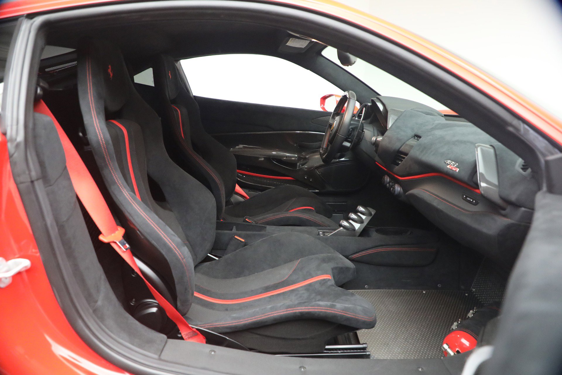Certified 2019 Ferrari 488 Pista Coupe RWD image 16