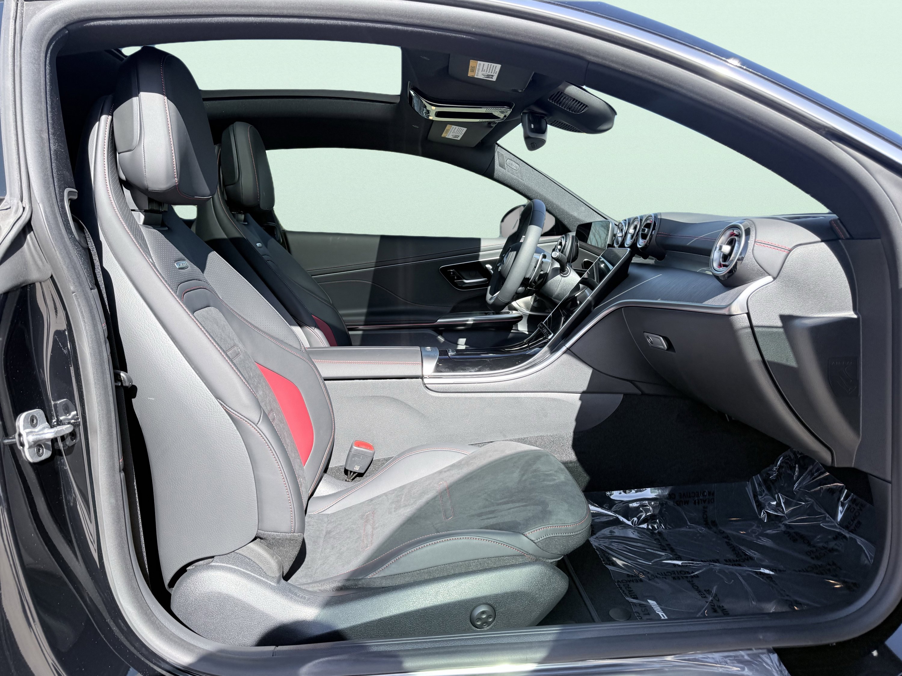 Used 2025 Mercedes-Benz CLE 53 AMG 4MATIC Coupe image 37