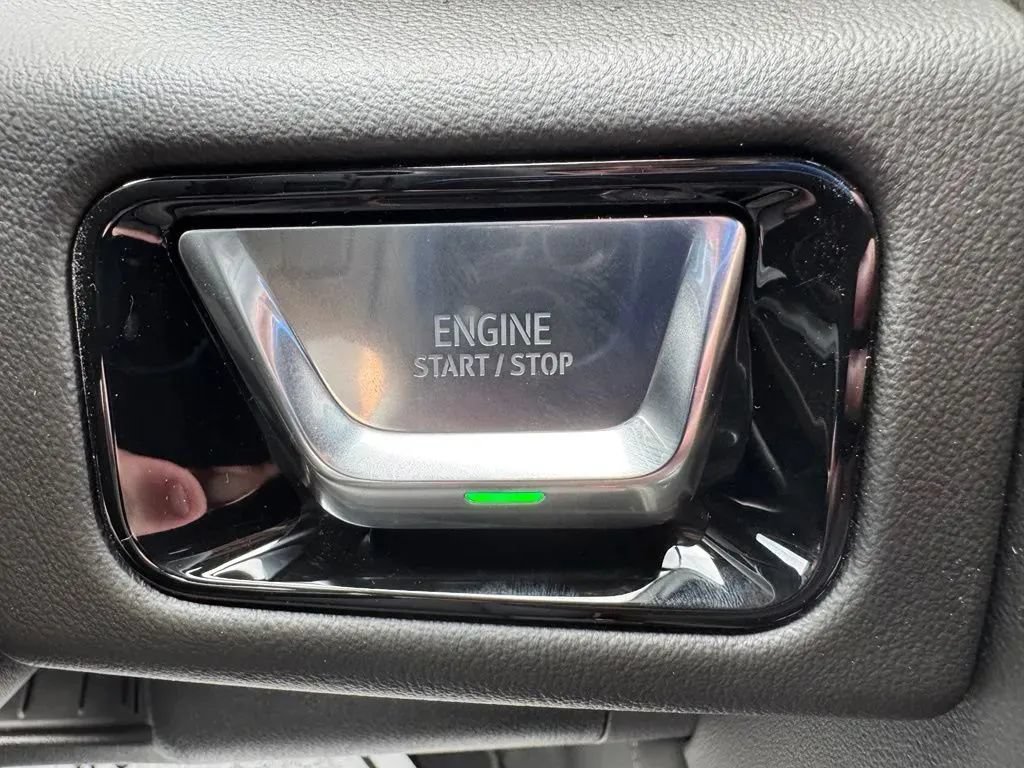 New 2026 GMC Yukon Elevation w/ Elevation Premium Package AWD/4WD image 29