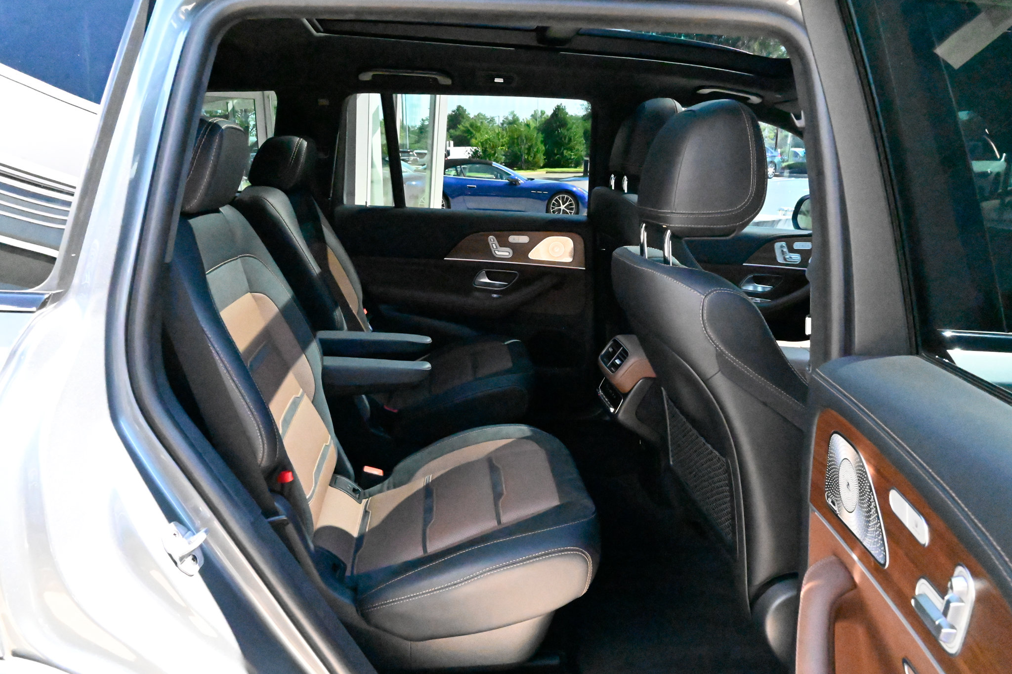 Used 2024 Mercedes-Benz GLS 63 AMG 4MATIC image 47