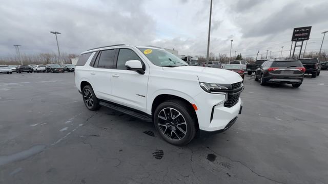 Used 2024 Chevrolet Tahoe RST w/ Luxury Package image 2