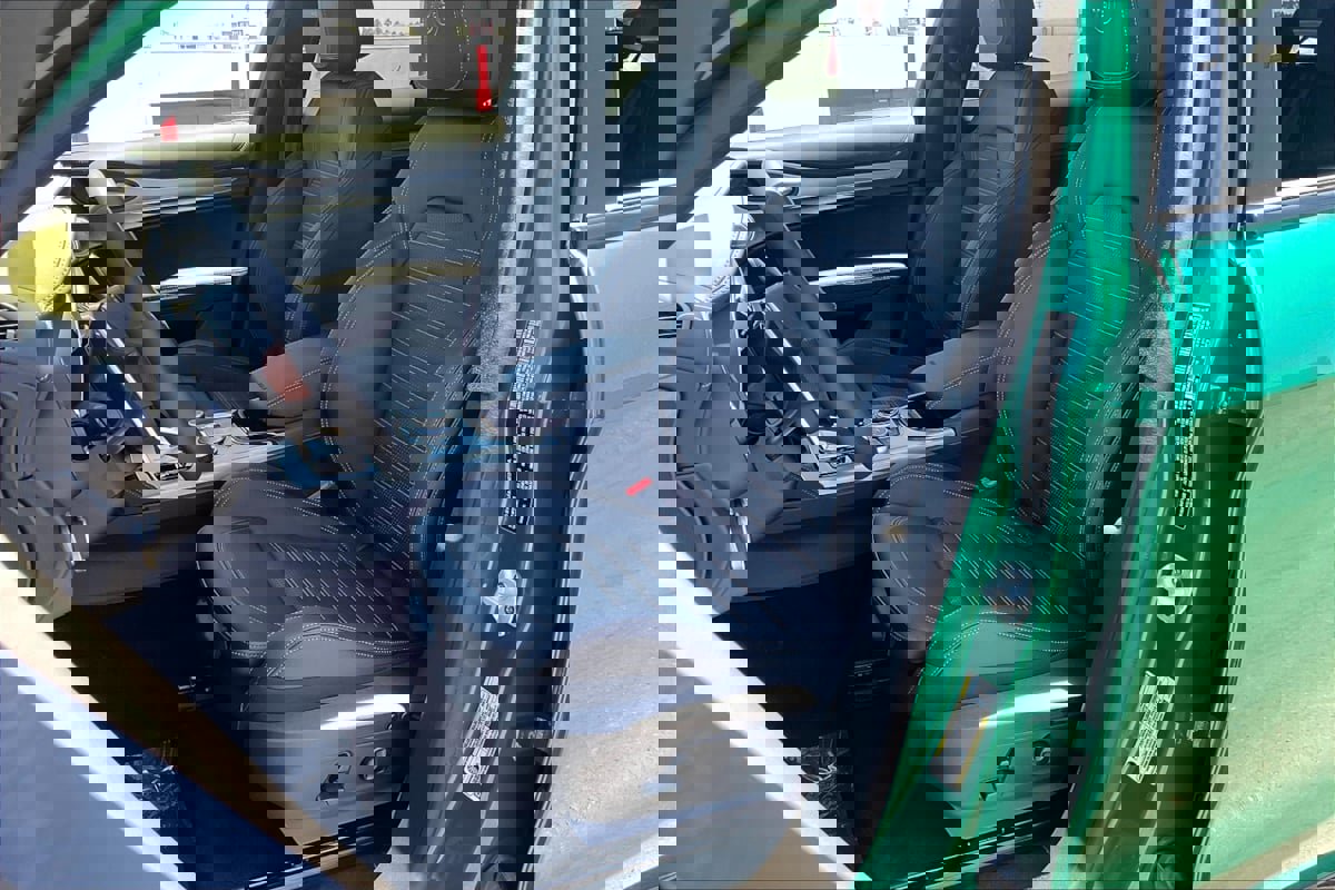 New 2025 Alfa Romeo Stelvio Sprint image 9