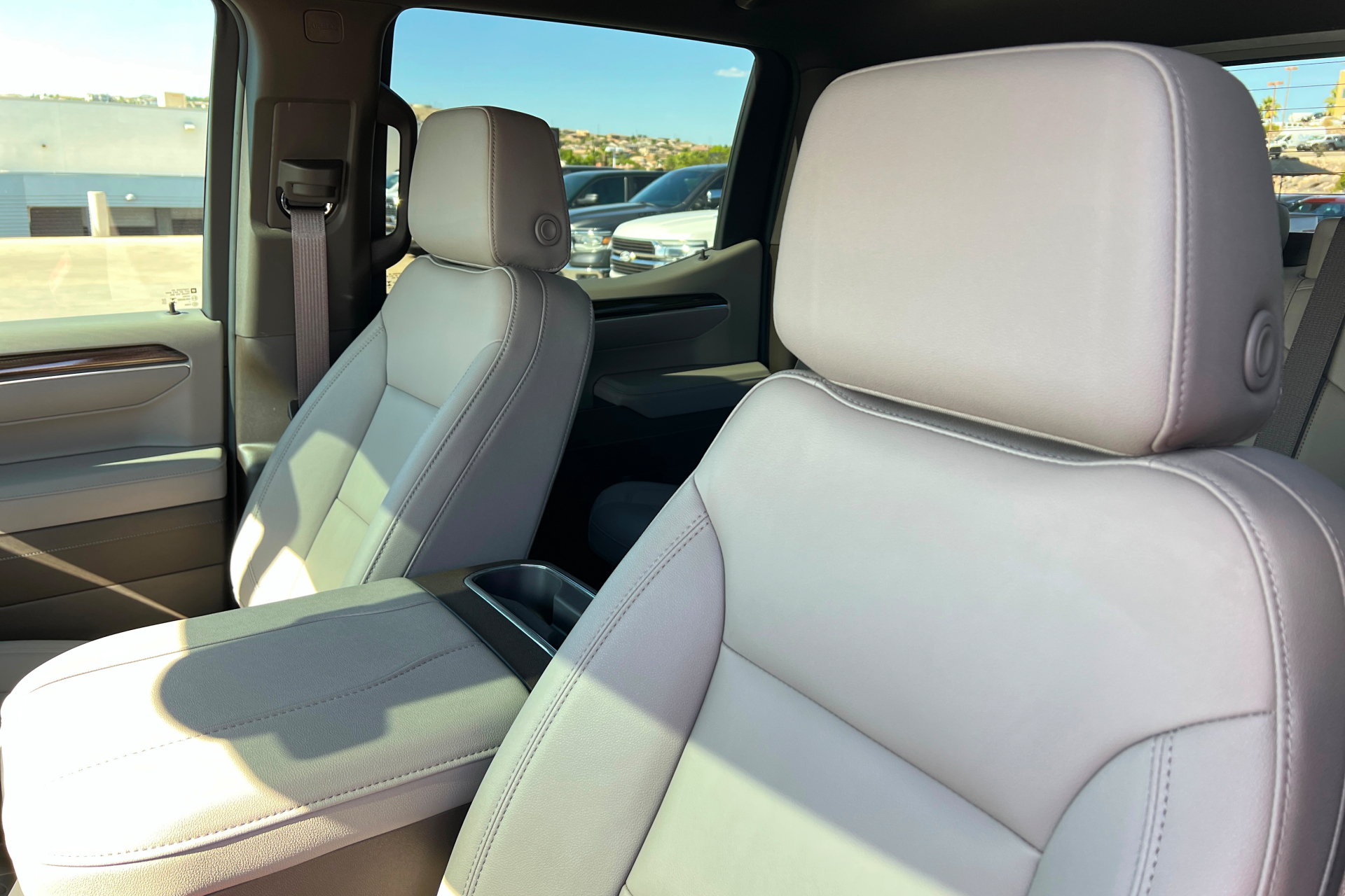 Used 2025 Chevrolet Silverado 1500 LT Trail Boss w/ Convenience Package II AWD/4WD image 18