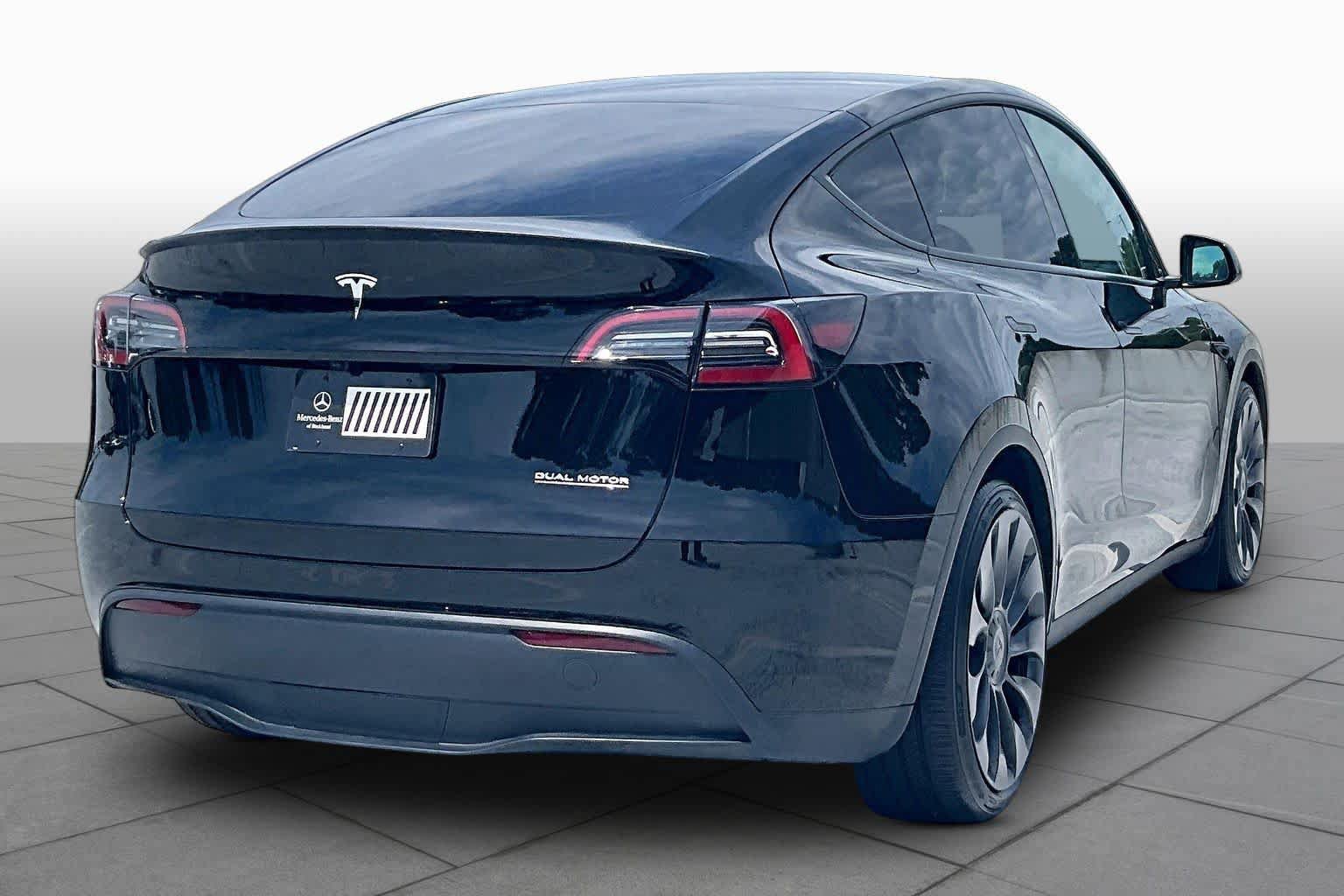 Used 2025 Tesla Model Y Performance AWD/4WD image 11