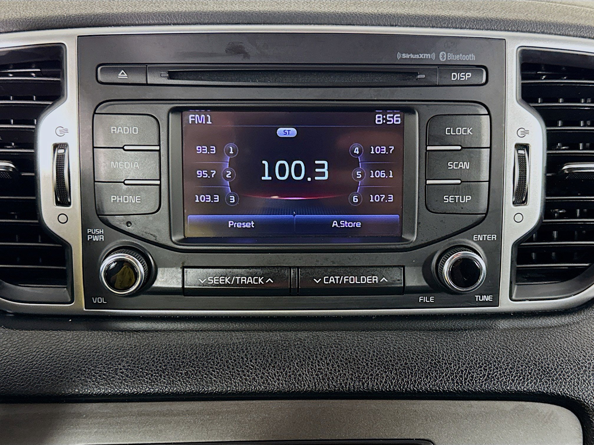 Used 2018 Kia Sportage LX image 17