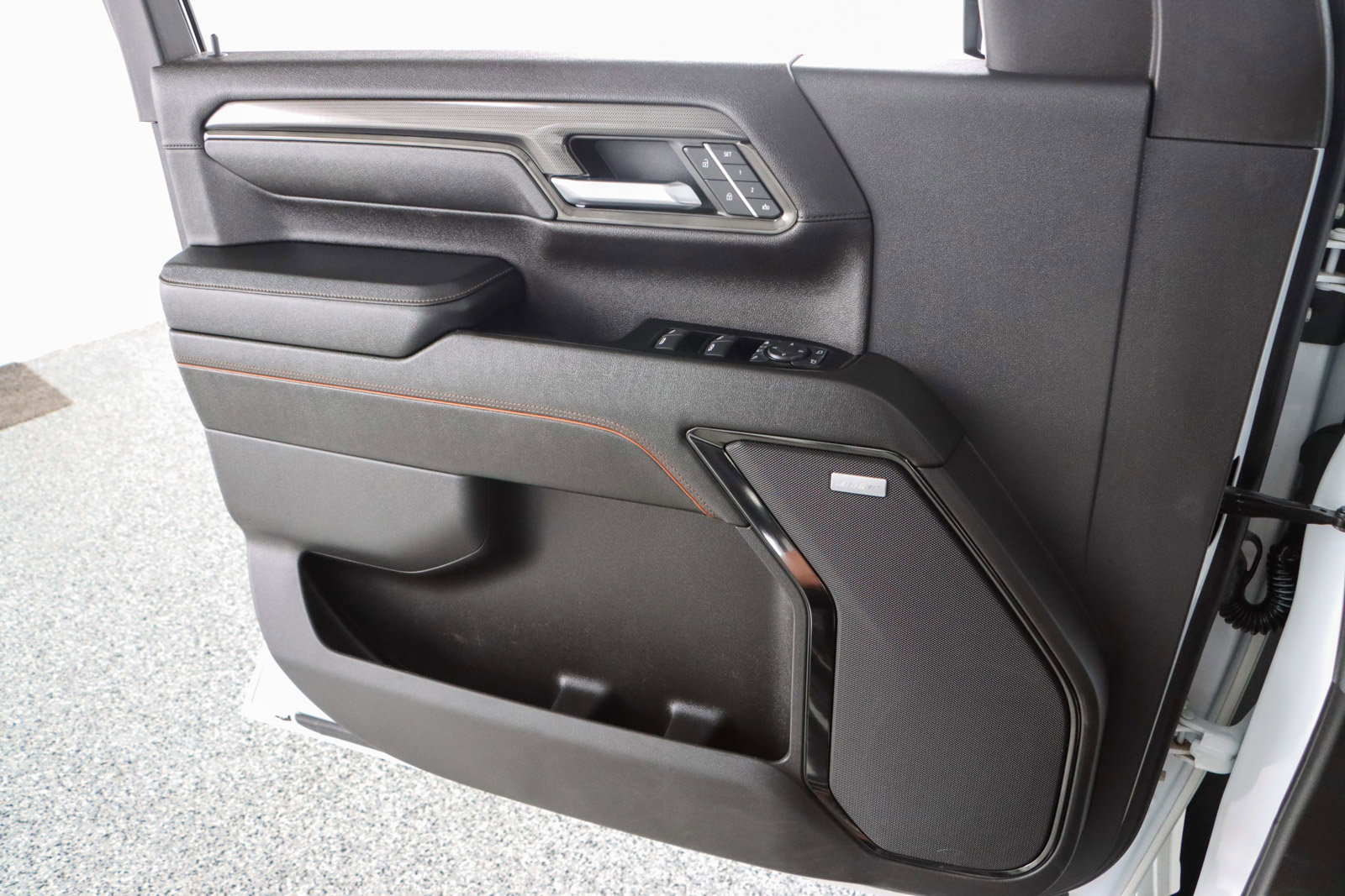 Used 2024 GMC Sierra 2500 AT4 w/ AT4 Preferred Package image 26