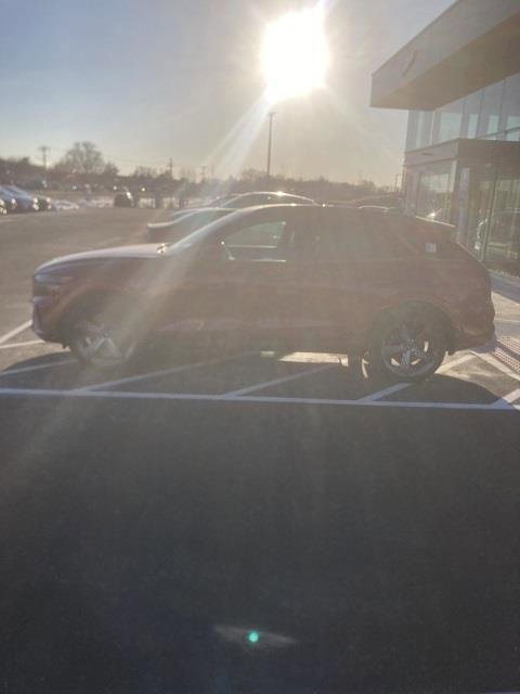 Used 2025 Genesis GV70 3.5T Sport w/ Sport Advanced Package image 3