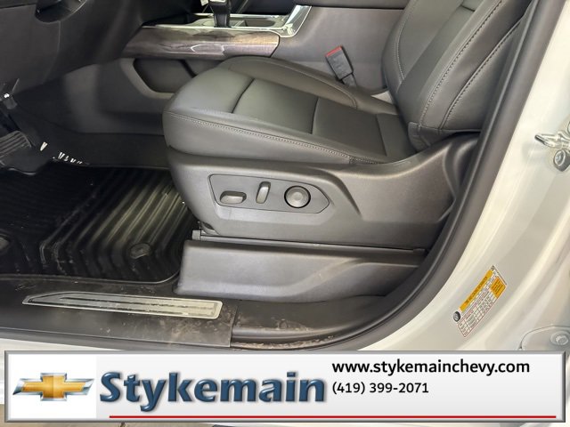 New 2025 Chevrolet Silverado 1500 LTZ w/ LTZ Convenience Package II image 38