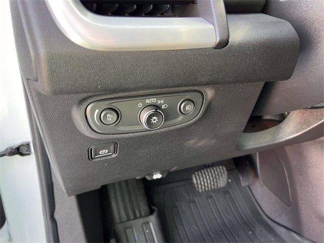 Used 2021 GMC Terrain SLT w/ Elevation Edition image 13