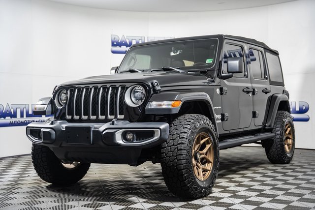 Used 2020 Jeep Wrangler Unlimited Sahara image 3
