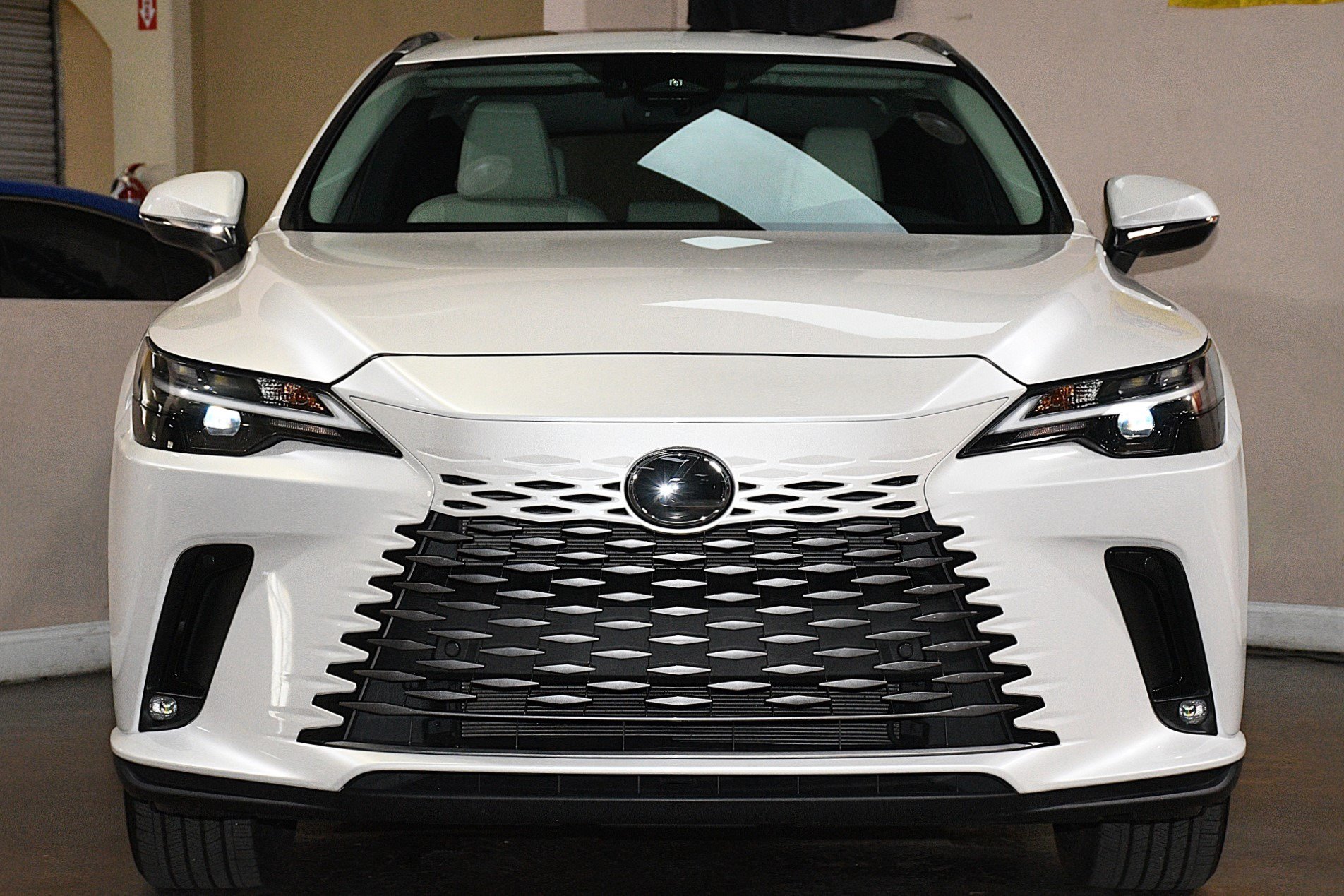 Used 2024 Lexus RX 350 Premium w/ Accessory Package (K3) FWD image 1
