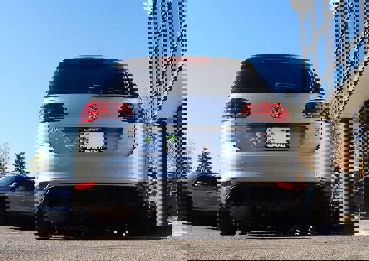 Used 2015 Volkswagen Golf SEL w/ Lighting Package (SEL) image 12