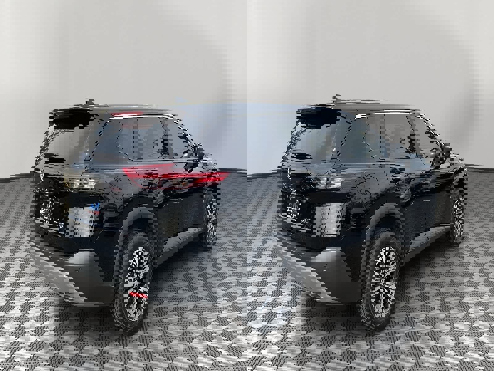 Used 2023 Nissan Rogue SV image 5