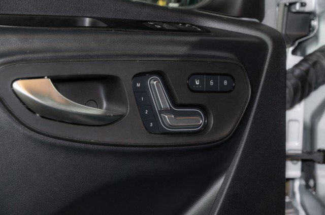 Used 2024 Mercedes-Benz Sprinter 2500 image 24