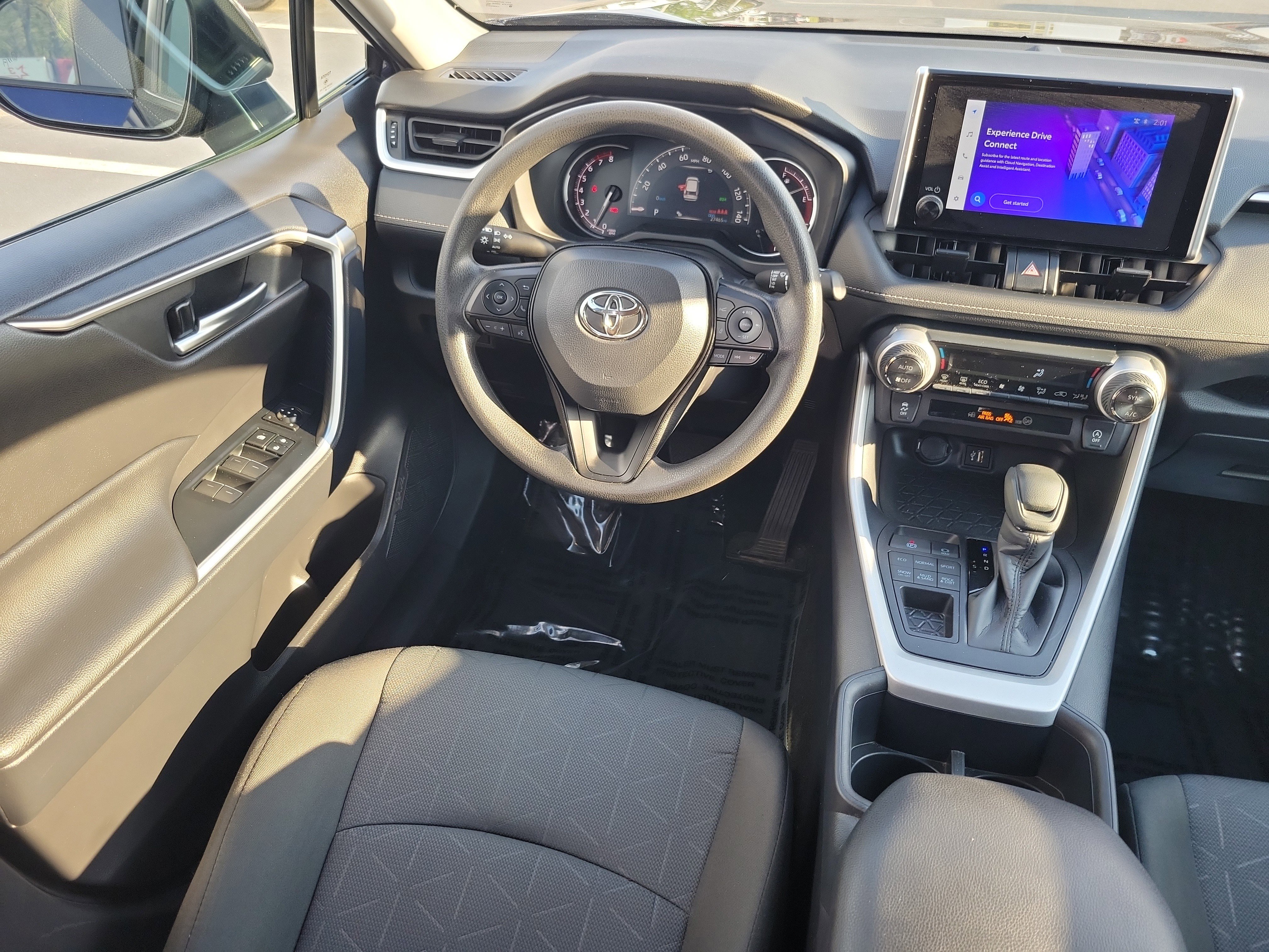 Certified 2025 Toyota RAV4 XLE AWD/4WD image 14