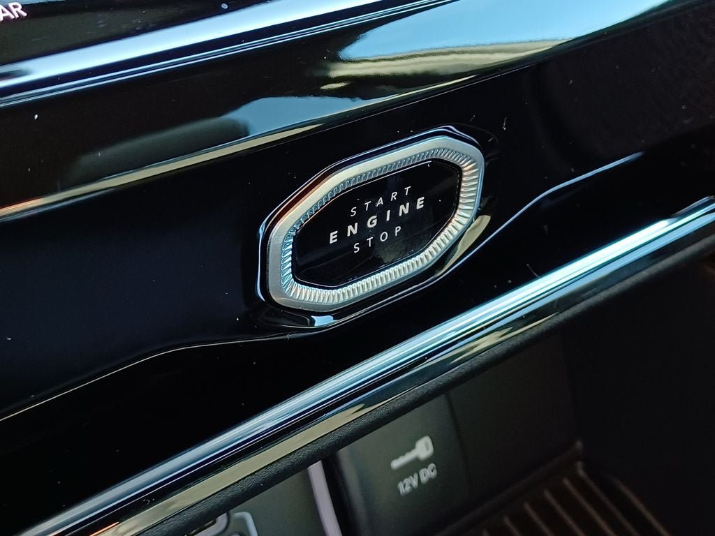New 2026 Jeep Grand Cherokee L 4WD image 17