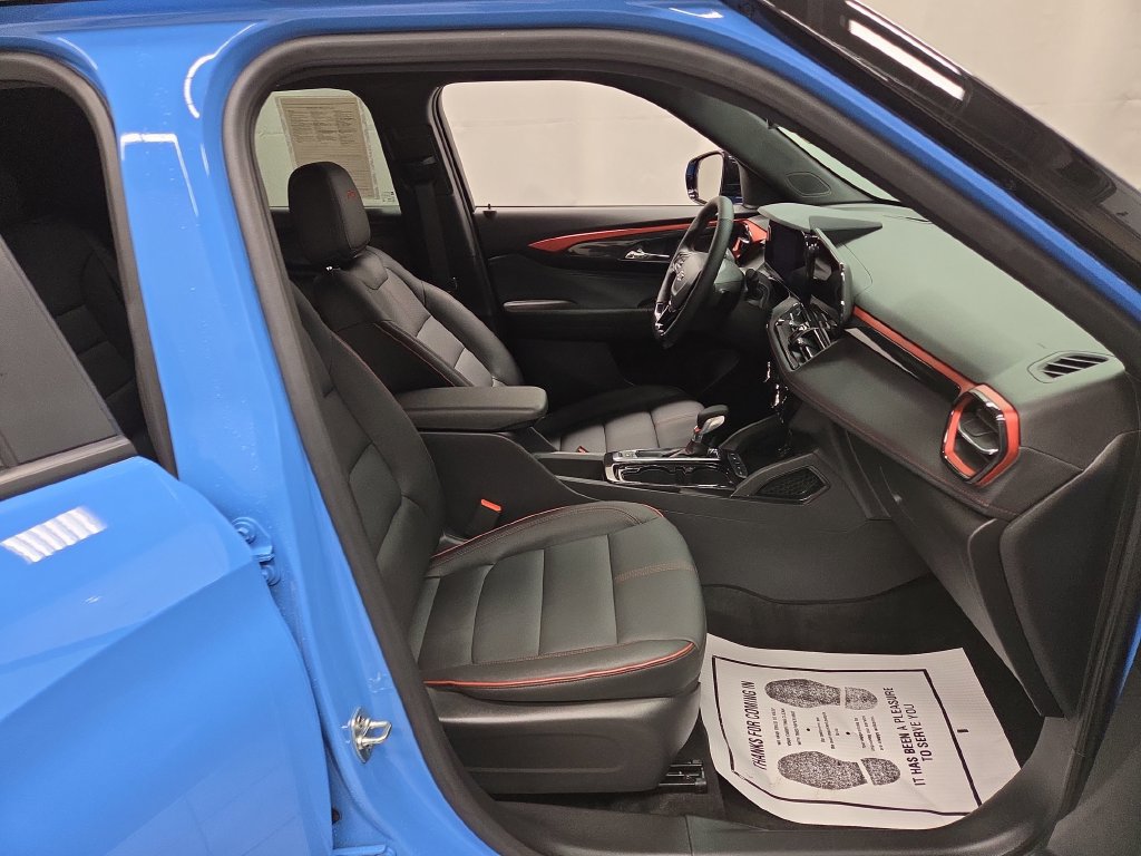 Used 2024 Chevrolet TrailBlazer RS w/ Driver Confidence Package AWD/4WD image 12