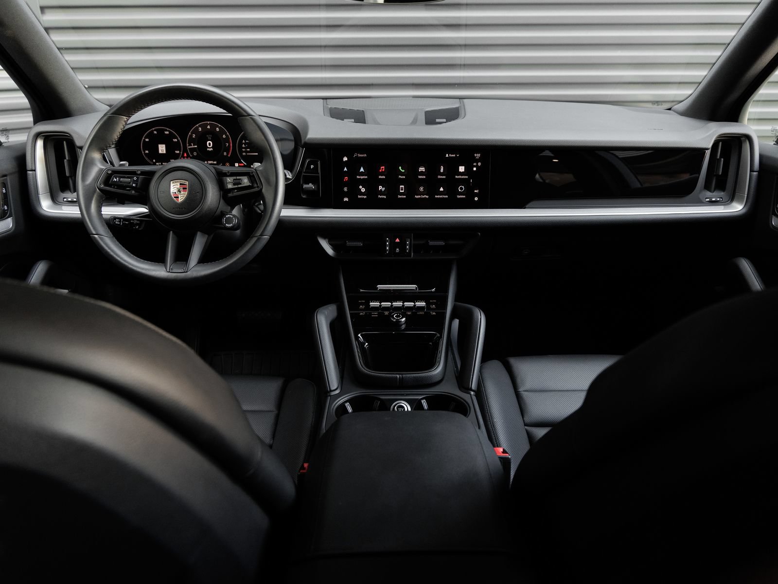 Certified 2025 Porsche Cayenne AWD/4WD image 16