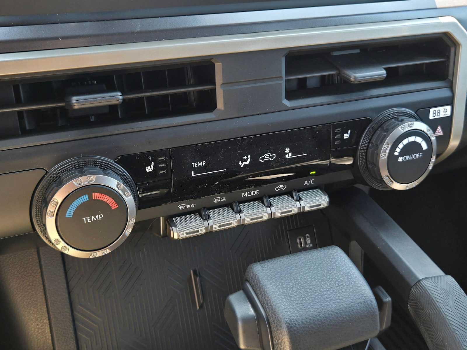 Used 2026 Toyota Tacoma SR5 RWD image 29