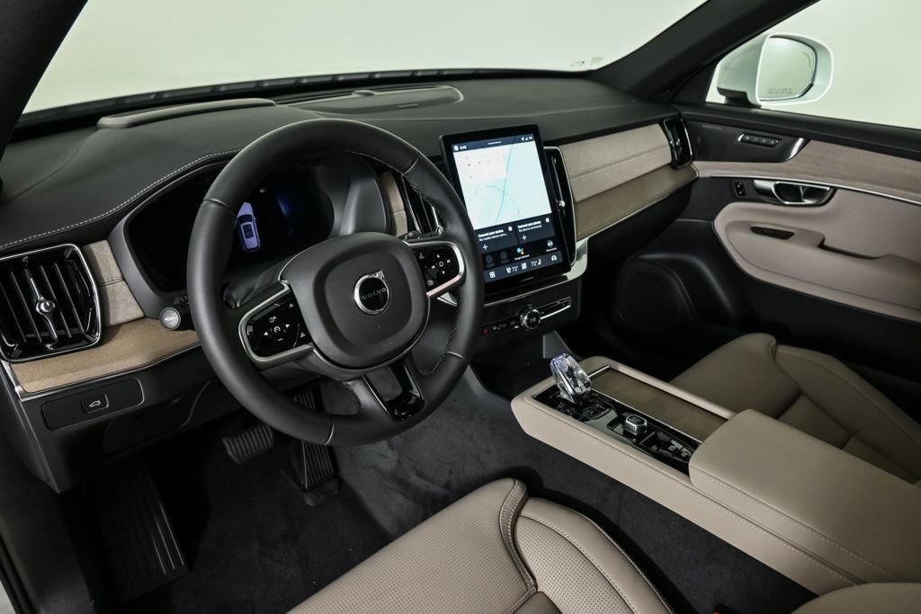 New 2026 Volvo XC90 B6 Ultra w/ Protection Package AWD/4WD image 4