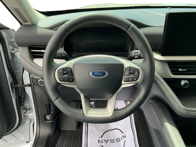 Used 2026 Ford Explorer Active w/ Active Comfort Package RWD image 8