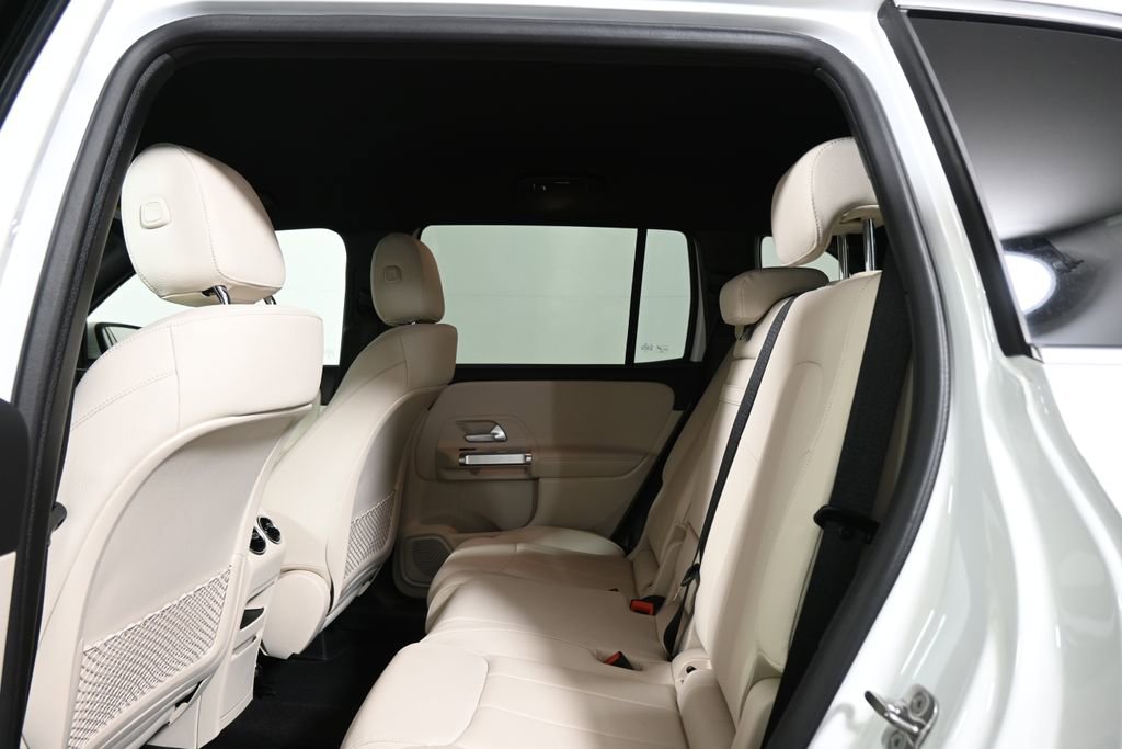 Certified 2025 Mercedes-Benz GLB 250 4MATIC image 7