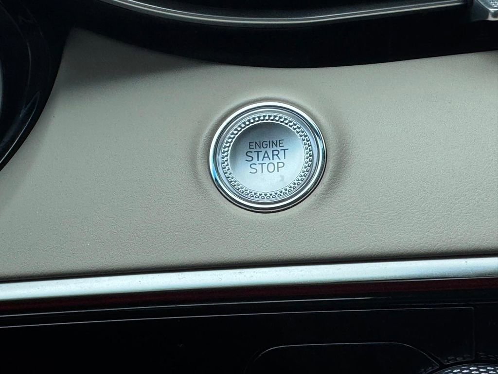 Used 2022 Genesis GV70 2.5T w/ Advanced Package AWD/4WD image 24