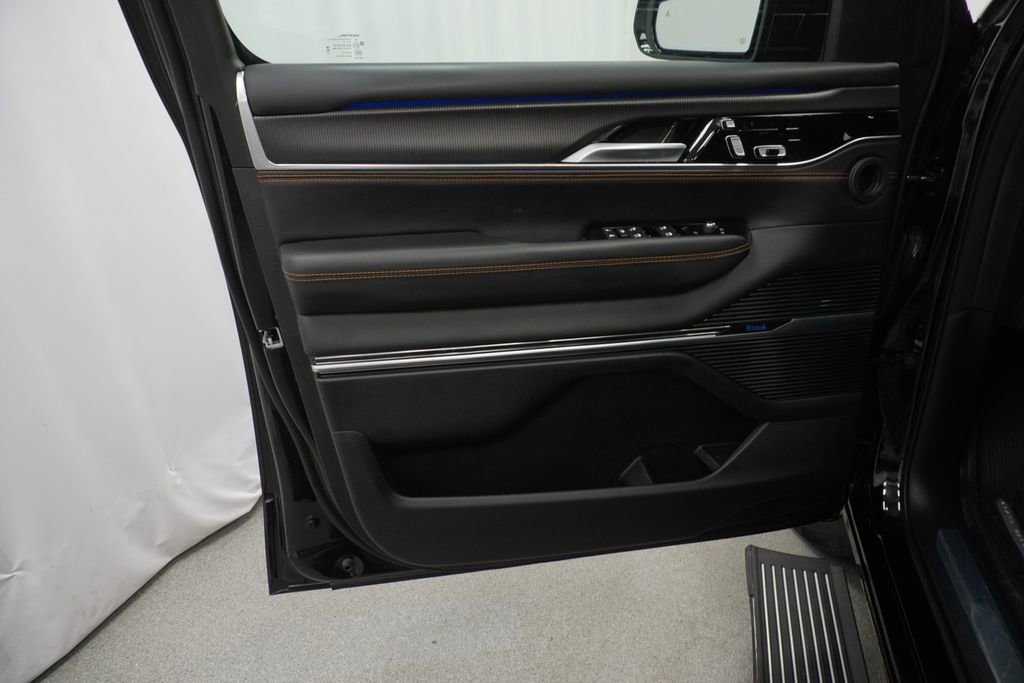 Certified 2025 Jeep Grand Wagoneer L Series III w/ Quick Order Packagew 28T image 43