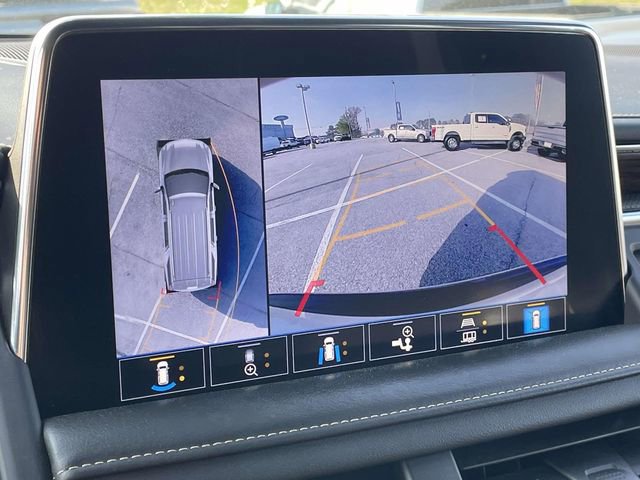 Used 2021 Chevrolet Suburban Premier w/ Premium Package image 27