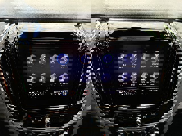 Used 2021 Chevrolet Traverse Premier image 28