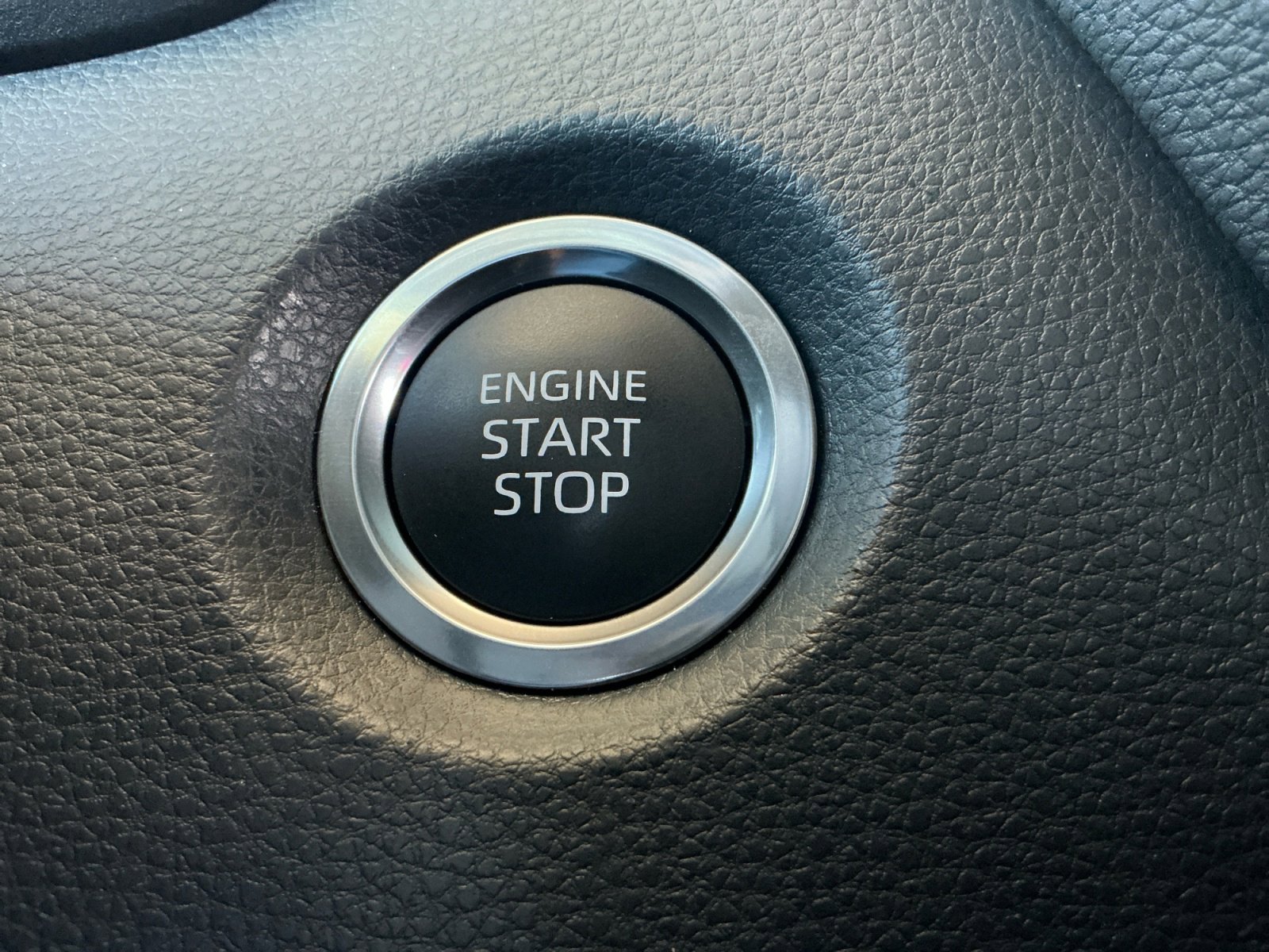 Used 2025 Toyota Corolla SE FWD image 29