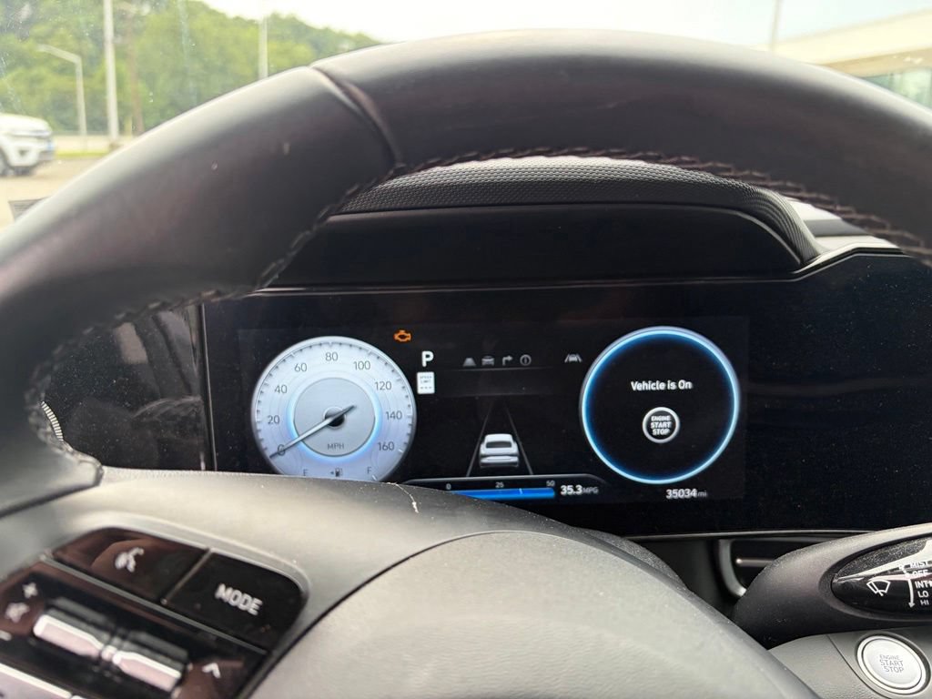 Used 2025 Hyundai Elantra SEL FWD image 6