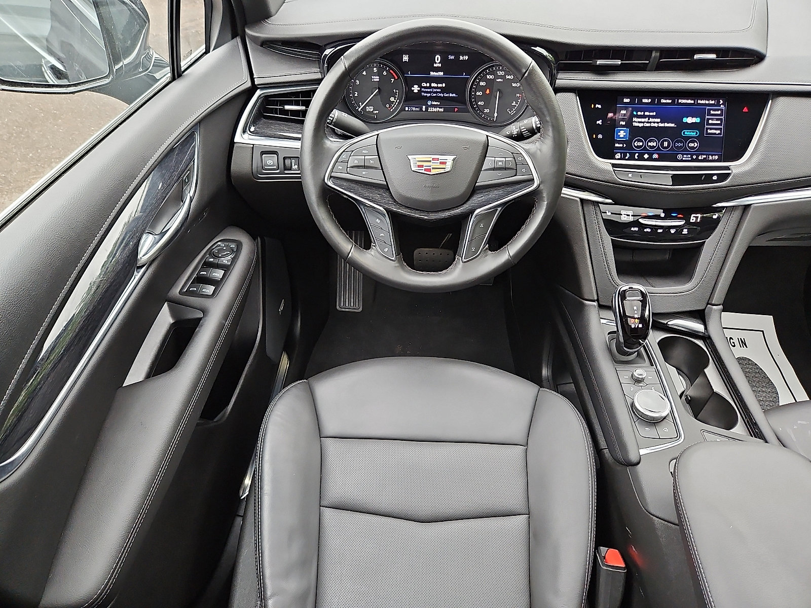 Used 2022 Cadillac XT5 Premium Luxury w/ Technology Package AWD/4WD image 11