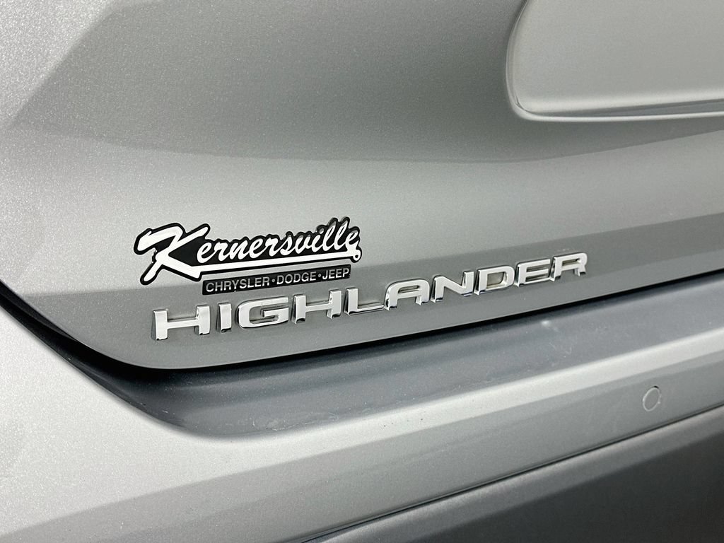 Used 2022 Toyota Highlander Platinum FWD image 29