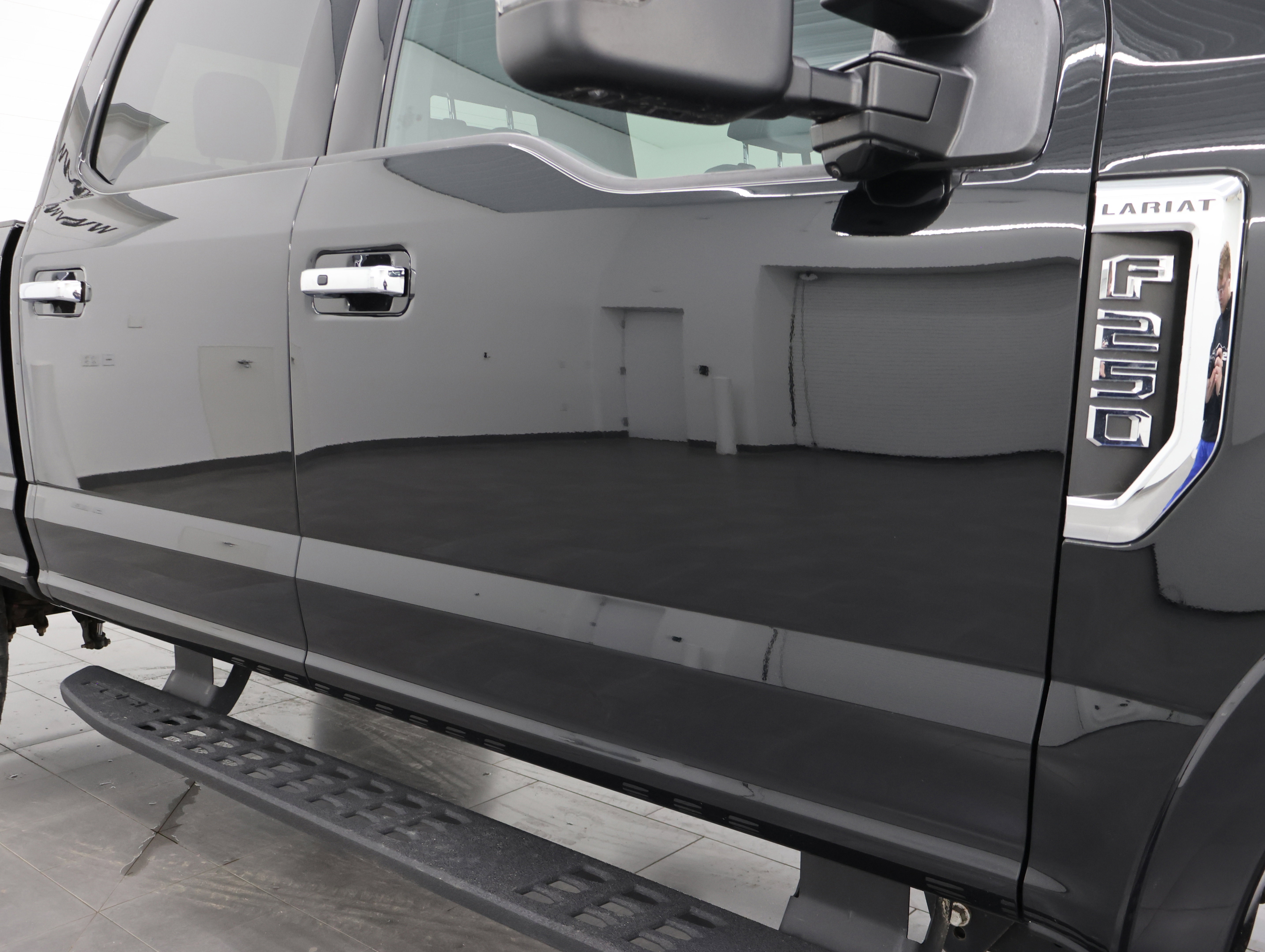 Used 2022 Ford F250 Lariat w/ Tremor Off-Road Package image 30