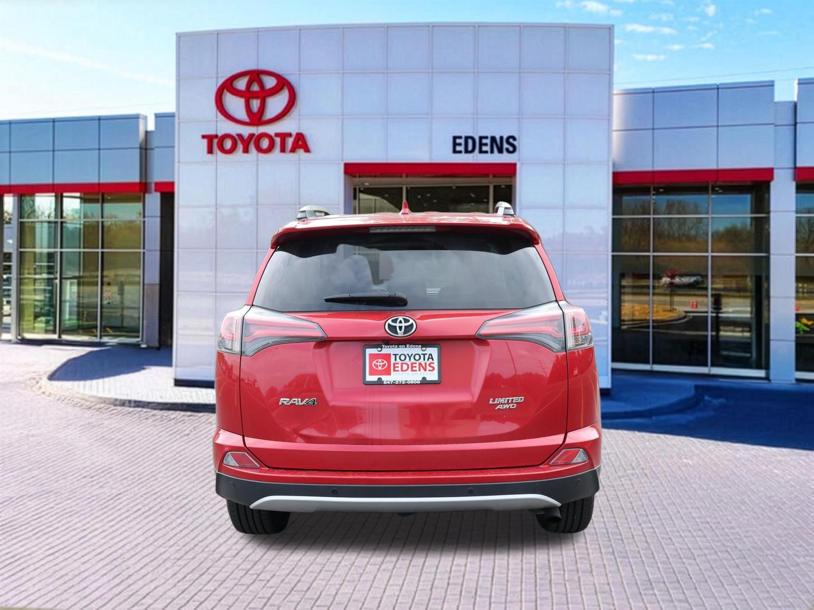Used 2016 Toyota RAV4 Limited AWD/4WD image 4
