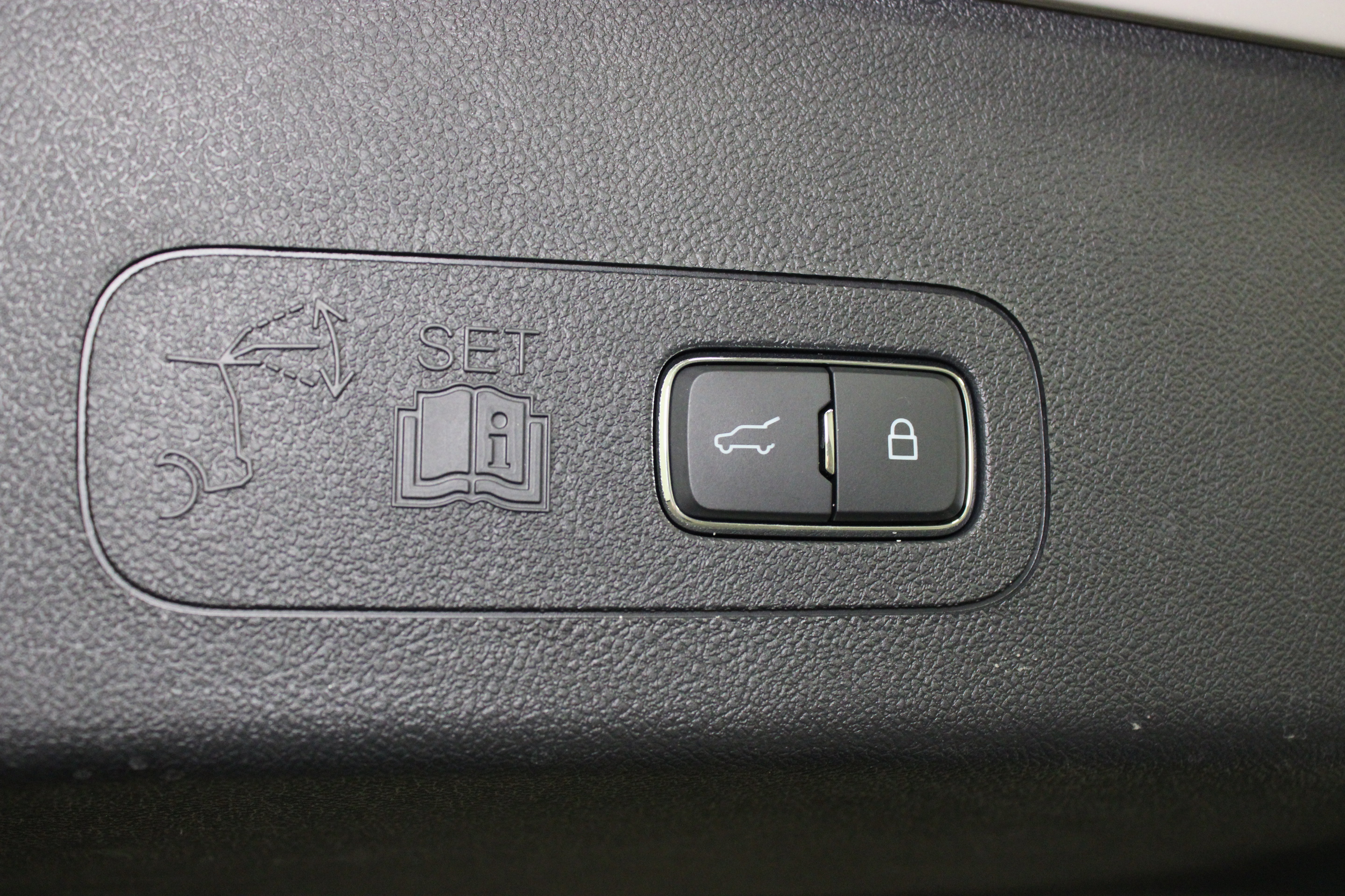 Used 2025 Lincoln Aviator Reserve w/ Illumination Package RWD image 14