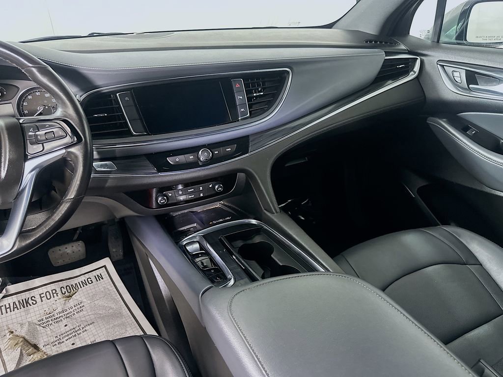 Used 2023 Buick Enclave Essence image 20