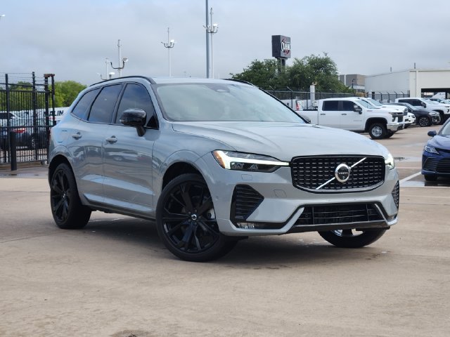Used 2025 Volvo XC60 B5 Ultra w/ Protection Package Premier AWD/4WD image 3