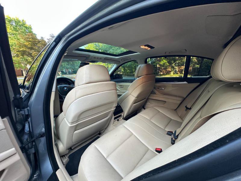 Used 2011 BMW 535i xDrive Sedan AWD/4WD image 20