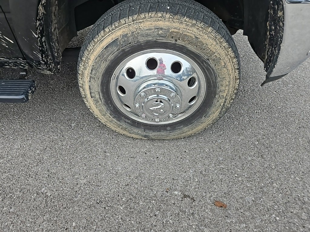 Used 2016 RAM 3500 Laramie image 11