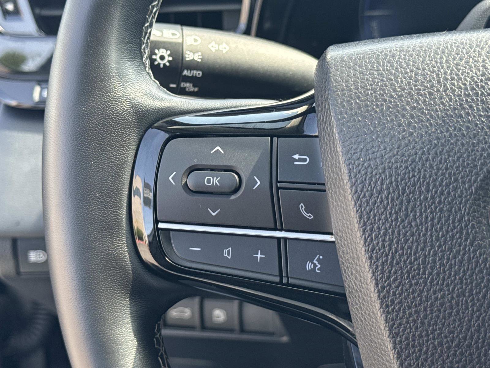 Used 2024 Toyota Mirai w/ Advanced Technology Package image 9