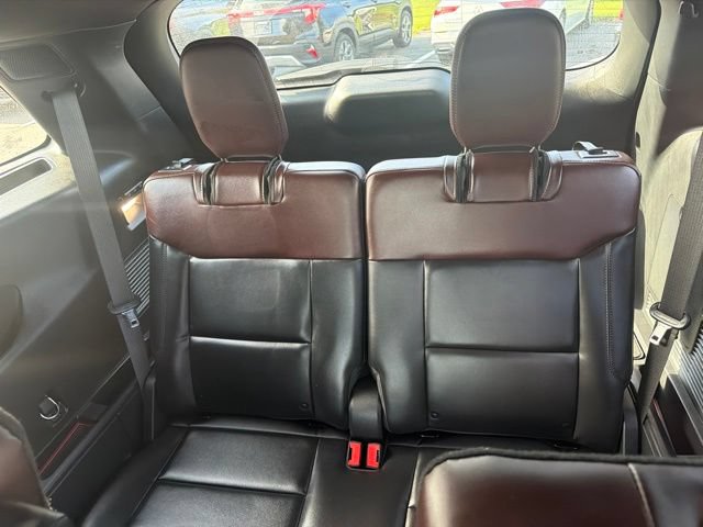 Used 2022 Ford Explorer Platinum w/ Equipment Group 601A AWD/4WD image 7