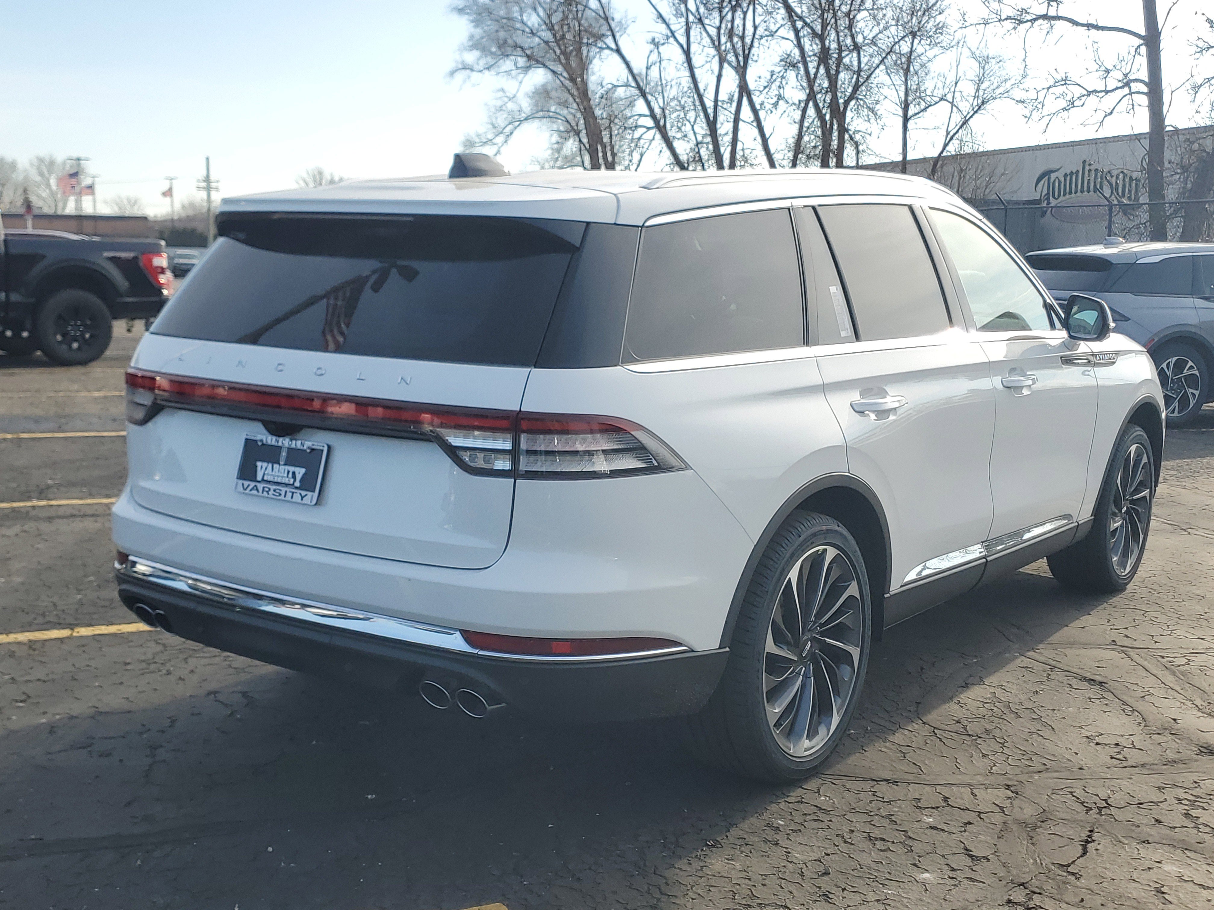 New 2026 Lincoln Aviator Reserve image 4
