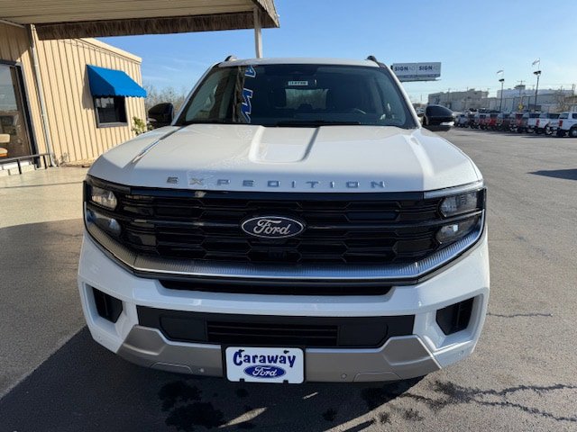 New 2026 Ford Expedition Platinum w/ Driver's Package image 3