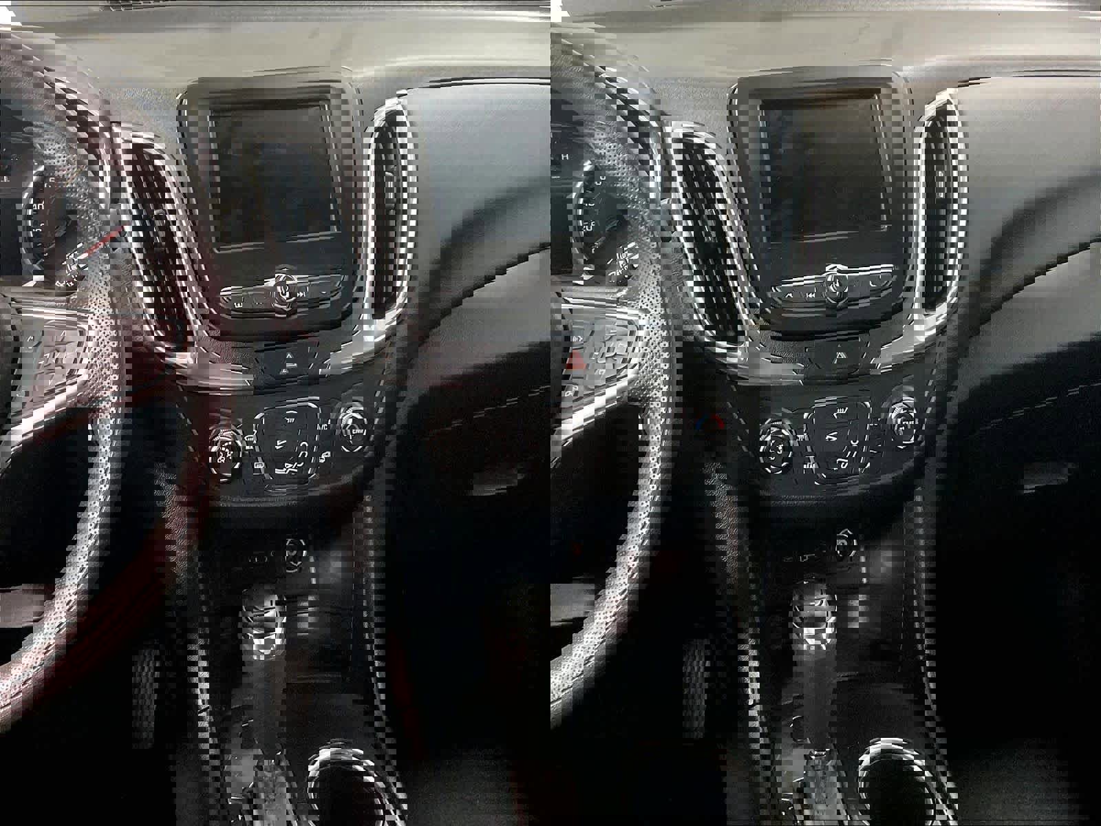 Used 2019 Chevrolet Equinox LT image 17